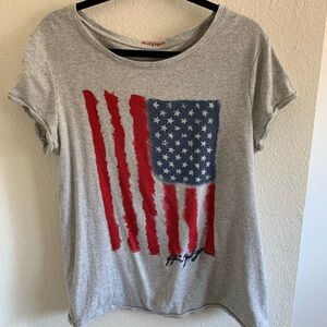 Vintage Hilfiger flag t shirt with embroidered Hilfiger on front. XXL 100%cotton
